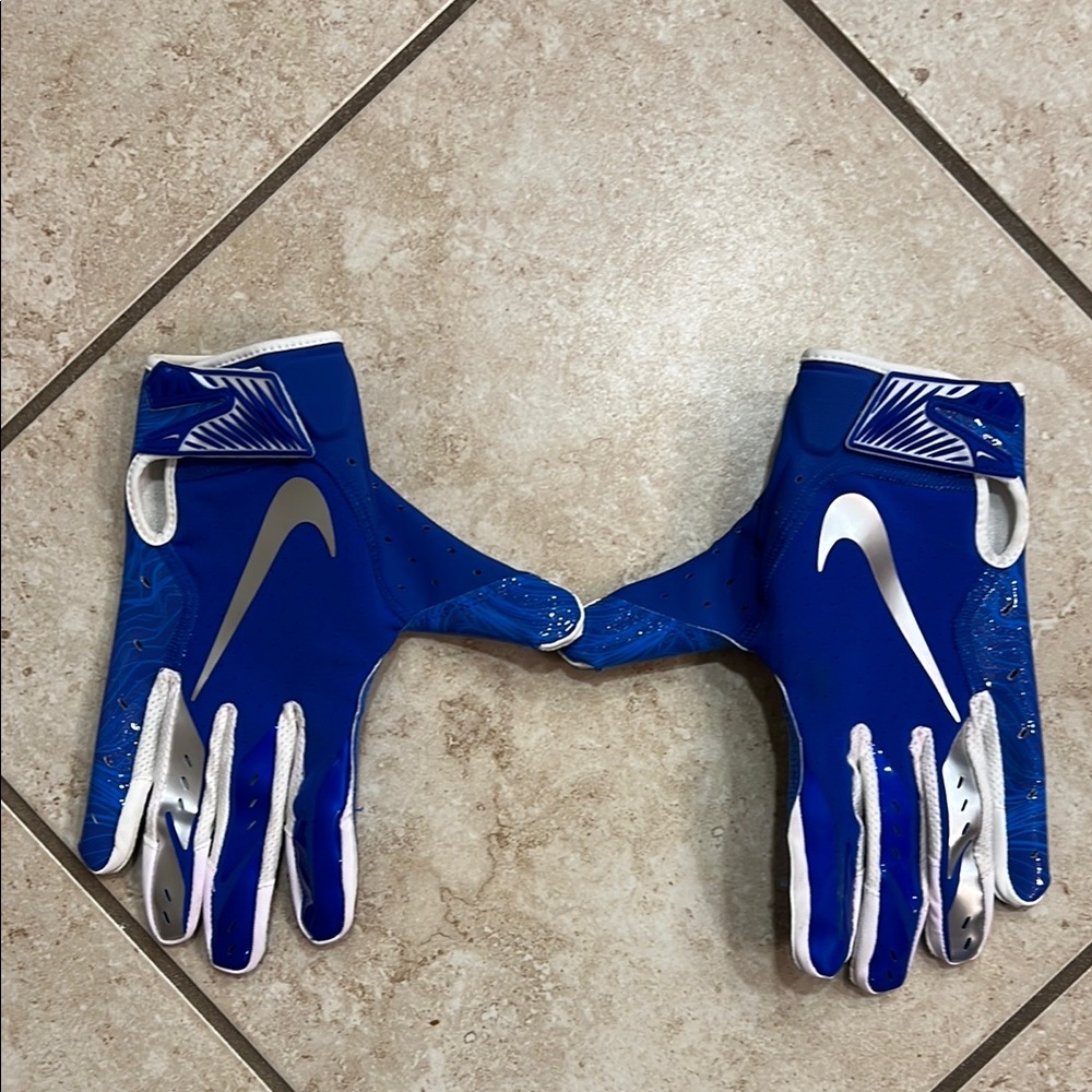 Nike Blue Football Gloves - (Used once)